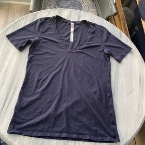 Lululemon Attleta V neck tee
